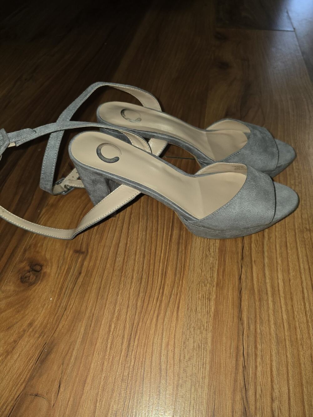 Journee Nairri Platform Sandal Shoes Womens Size 8.5 Gray 3 3/4 Heel S18
